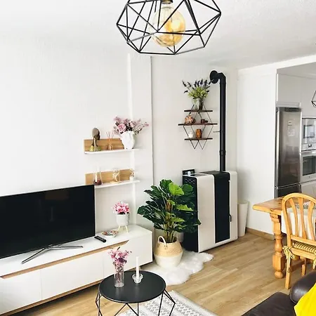 Prázdninový dům Acogedora Casa Recien Reformada Con Jardin Y Wifi Laredo