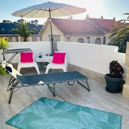 Acogedora Casa Recien Reformada Con Jardin Y Wifi Nyaraló *