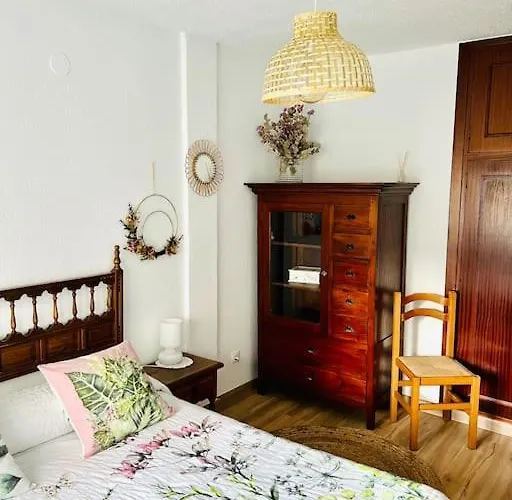 Holiday home Acogedora Casa Recien Reformada Con Jardin Y Wifi *