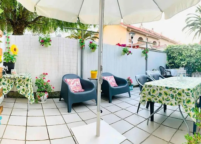 Holiday home Acogedora Casa Recien Reformada Con Jardin Y Wifi *